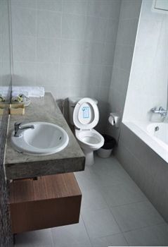 U Place Bangkok Extérieur photo
